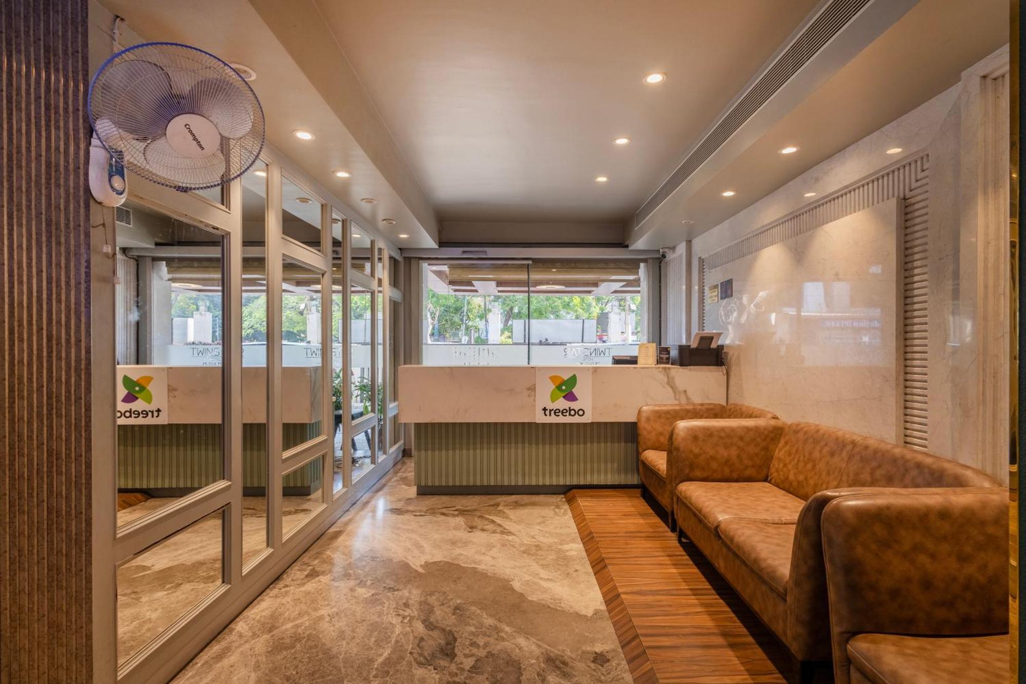 Treebo Premium Twin Star Hotel เชนไน ภายนอก รูปภาพ