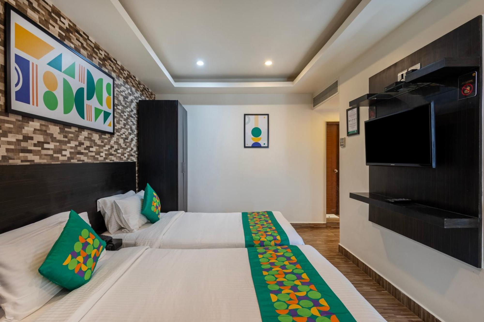 Treebo Premium Twin Star Hotel เชนไน ภายนอก รูปภาพ