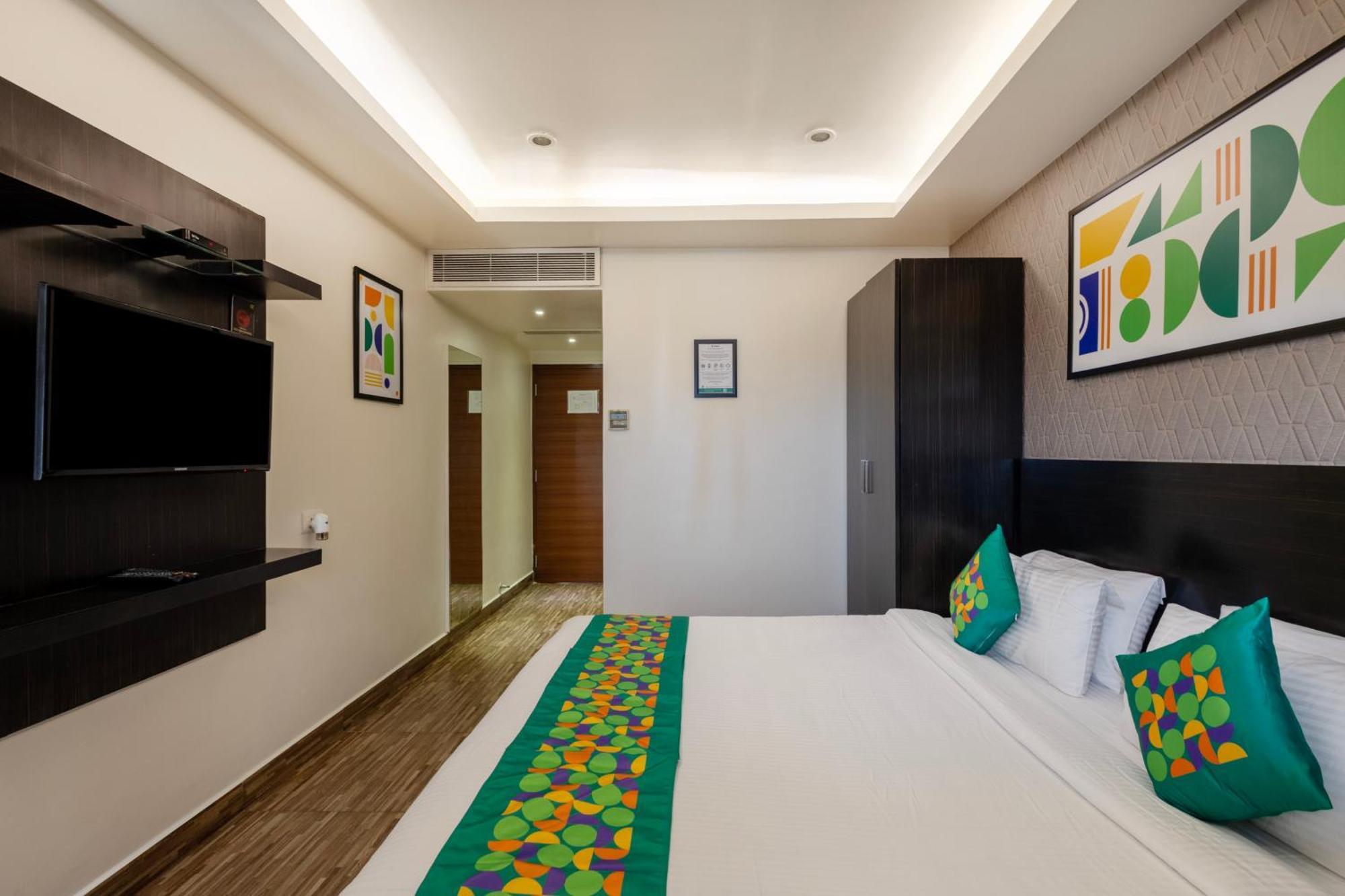 Treebo Premium Twin Star Hotel เชนไน ภายนอก รูปภาพ