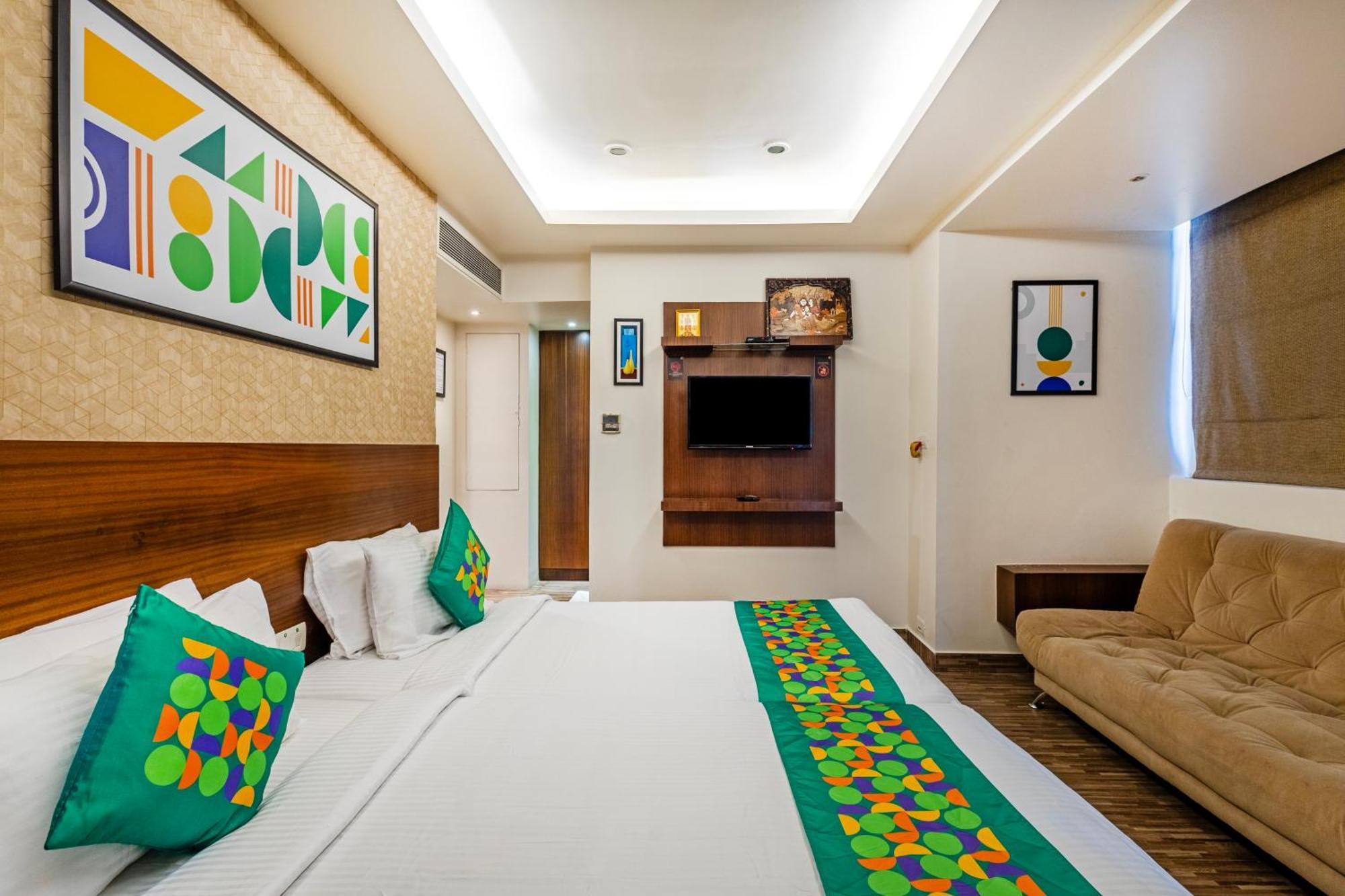 Treebo Premium Twin Star Hotel เชนไน ภายนอก รูปภาพ